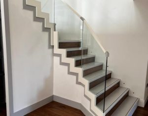 White Frameless Glass And Aluminium Staircase 2