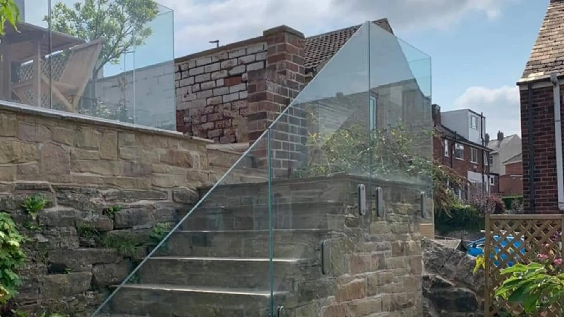 large frameless glass balustrade image